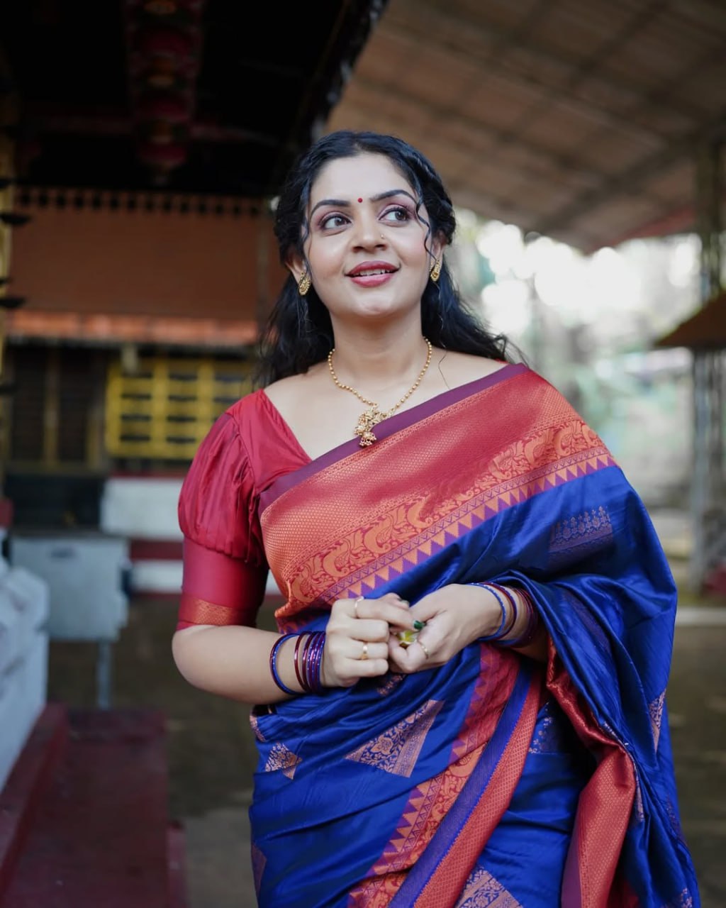 Hirani – Royal Blue & Copper Banarasi Soft Silk Saree