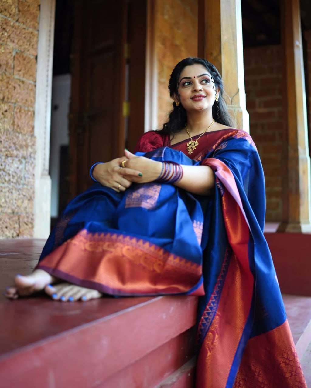 Hirani – Royal Blue & Copper Banarasi Soft Silk Saree